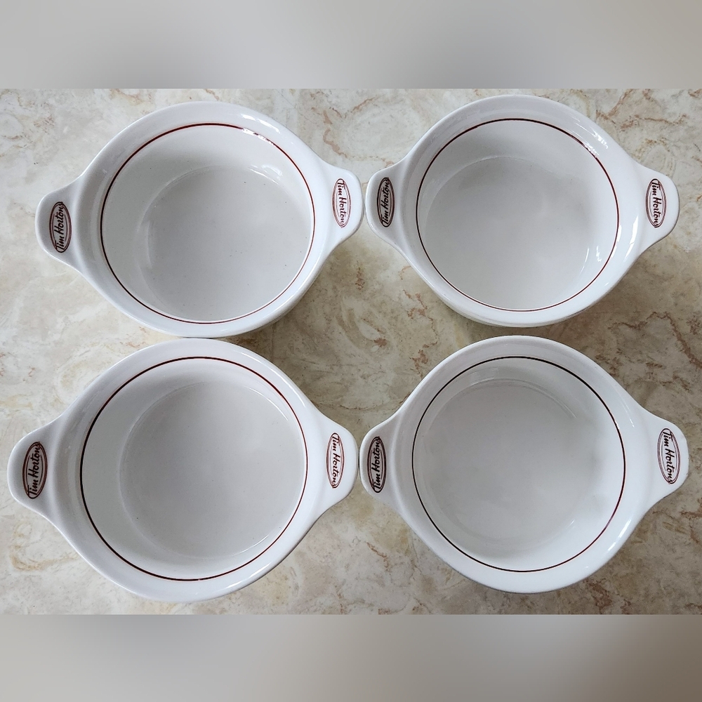 TIM HORTONS SOUP CHILI BOWL SIDE HANDLES STEELITE INTERNATIONAL Set of 4 / 2012
